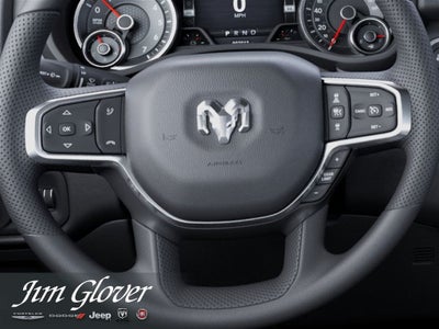 2026 RAM 1500 RAM 1500 EXPRESS QUAD CAB 4X2 6'4' BOX