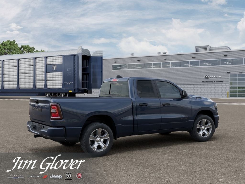 2026 RAM 1500 RAM 1500 EXPRESS QUAD CAB 4X2 6'4' BOX