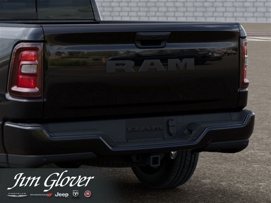 2026 RAM 1500 RAM 1500 EXPRESS QUAD CAB 4X2 6'4' BOX
