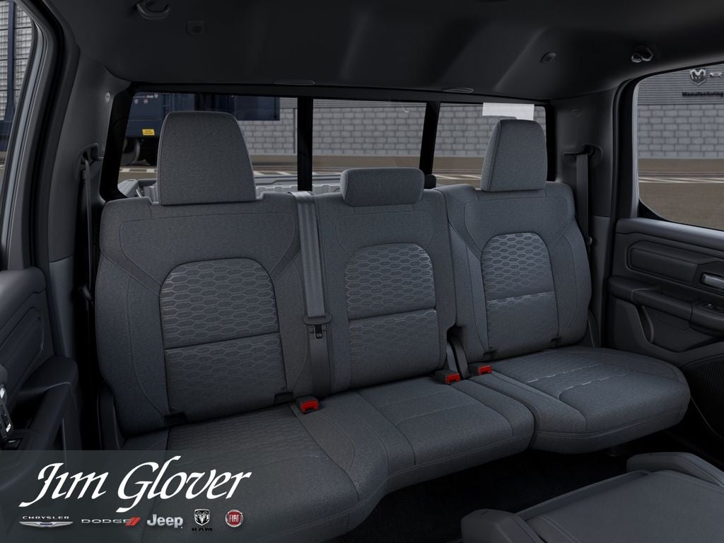 2026 RAM 1500 RAM 1500 EXPRESS QUAD CAB 4X2 6'4' BOX