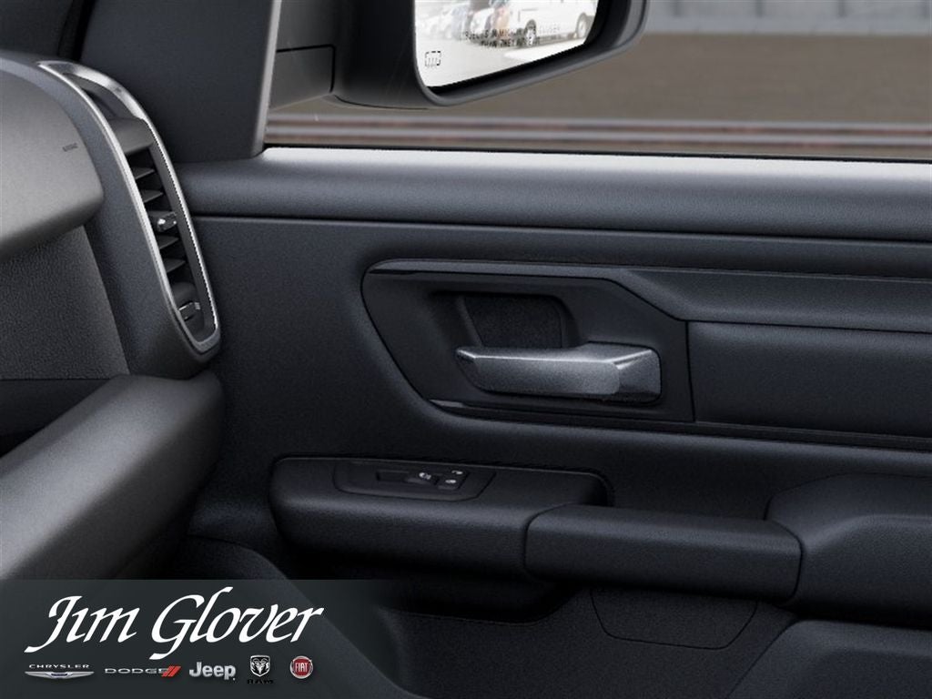 2026 RAM 1500 RAM 1500 EXPRESS QUAD CAB 4X2 6'4' BOX