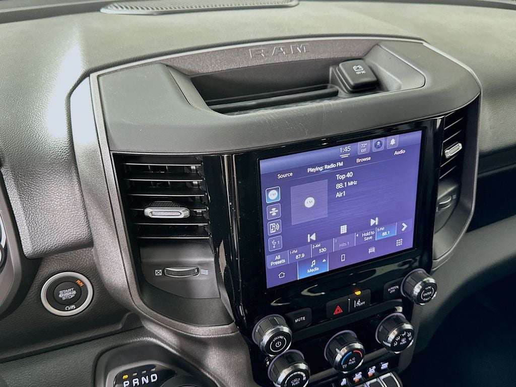 2026 RAM 1500 RAM 1500 EXPRESS QUAD CAB 4X2 6'4' BOX