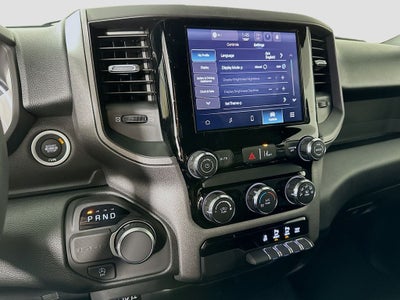 2026 RAM 1500 RAM 1500 EXPRESS QUAD CAB 4X2 6'4' BOX
