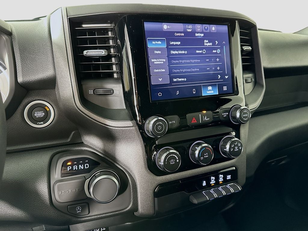 2026 RAM 1500 RAM 1500 EXPRESS QUAD CAB 4X2 6'4' BOX