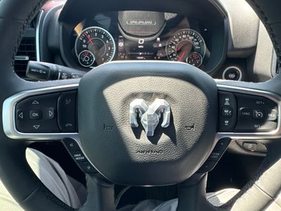 2025 RAM 1500 Big Horn Crew Cab 4x4 5'7' Box