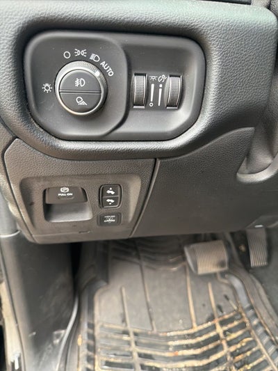 2019 RAM 1500 Big Horn/Lone Star Crew Cab 4x4 5'7' Box