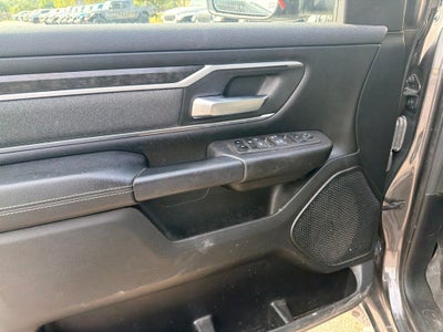 2022 RAM 1500 Big Horn Crew Cab 4x4 5'7' Box