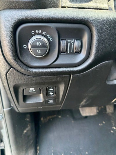 2019 RAM 1500 Big Horn/Lone Star Crew Cab 4x4 5'7' Box