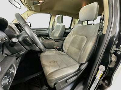2020 RAM 1500 Big Horn Crew Cab 4x4 5'7' Box