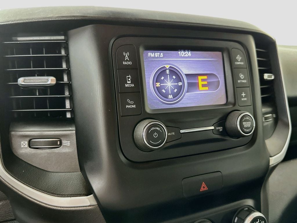 2020 RAM 1500 Big Horn Crew Cab 4x4 5'7' Box