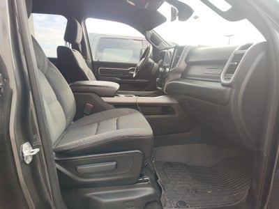 2020 RAM 1500 Big Horn Crew Cab 4x4 5'7' Box