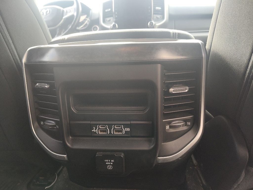 2020 RAM 1500 Big Horn Crew Cab 4x4 5'7' Box