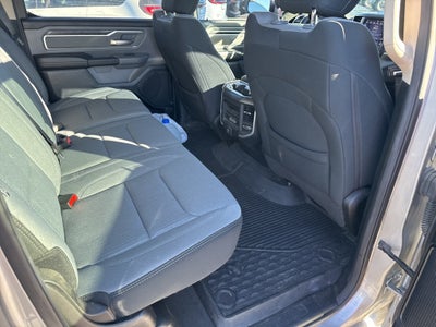 2020 RAM 1500 Big Horn Crew Cab 4x4 5'7' Box