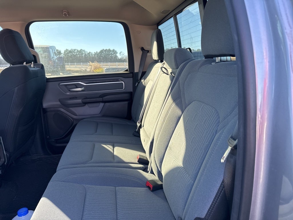2020 RAM 1500 Big Horn Crew Cab 4x4 5'7' Box