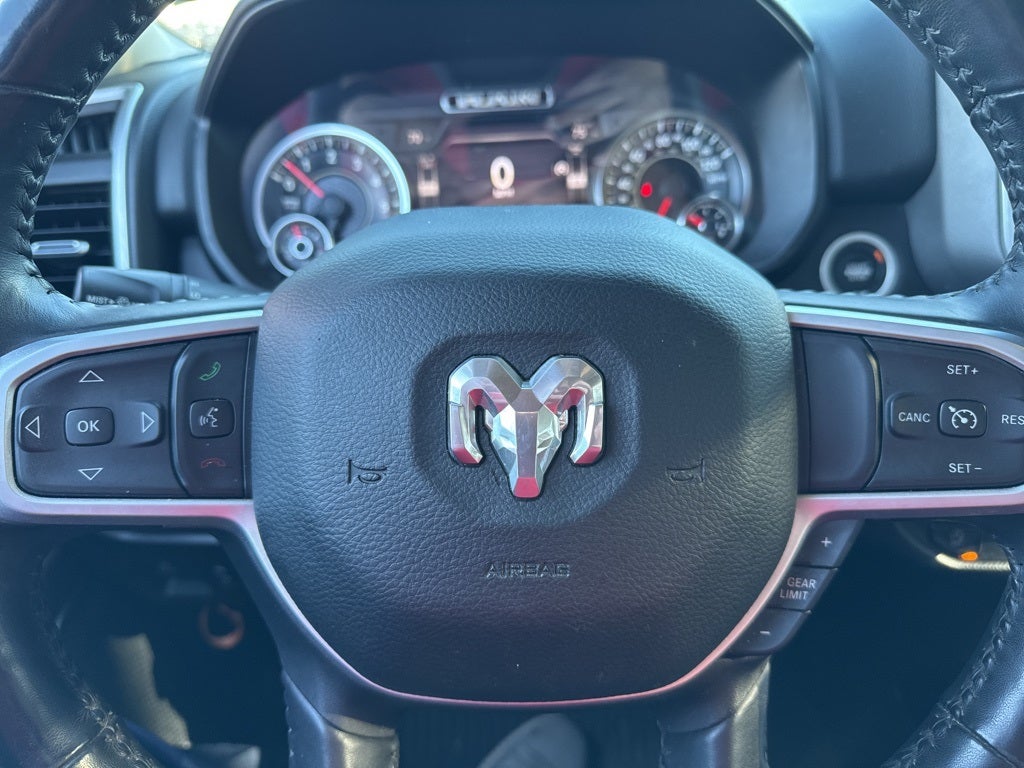 2020 RAM 1500 Big Horn Crew Cab 4x4 5'7' Box