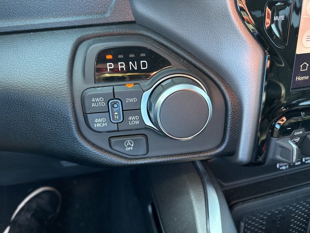 2026 RAM 1500 Big Horn Crew Cab 4x4 5'7' Box