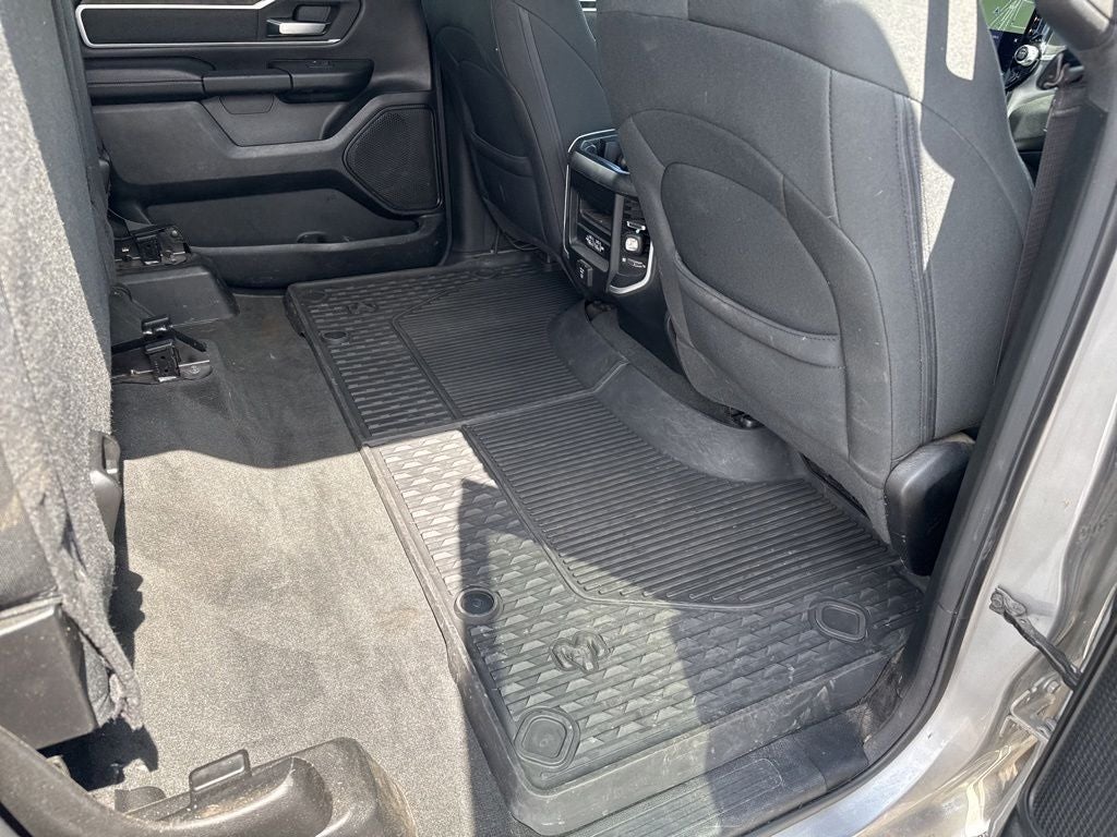 2020 RAM 1500 Big Horn Crew Cab 4x4 5'7' Box