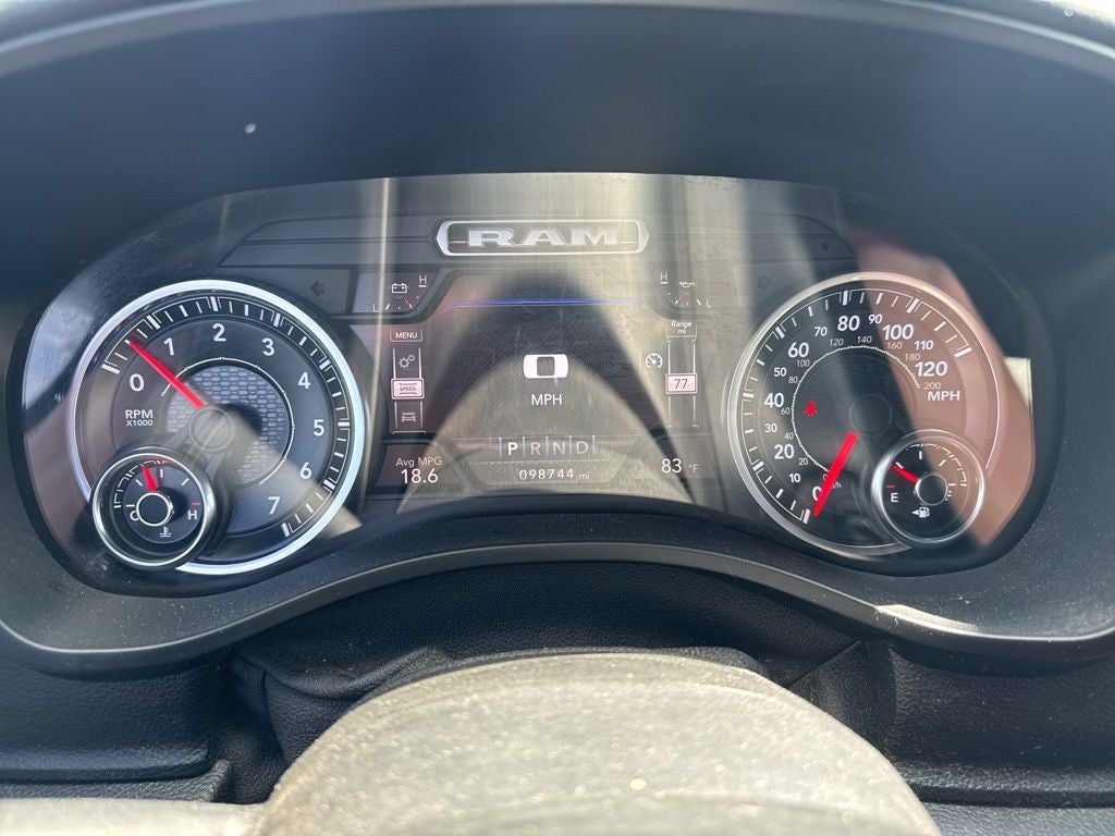 2020 RAM 1500 Big Horn Crew Cab 4x4 5'7' Box