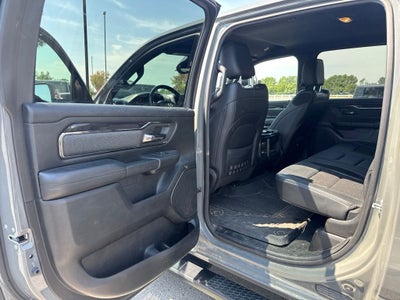 2020 RAM 1500 Big Horn Crew Cab 4x4 5'7' Box