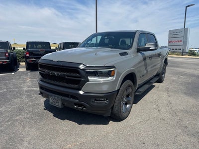 2020 RAM 1500 Big Horn Crew Cab 4x4 5'7' Box