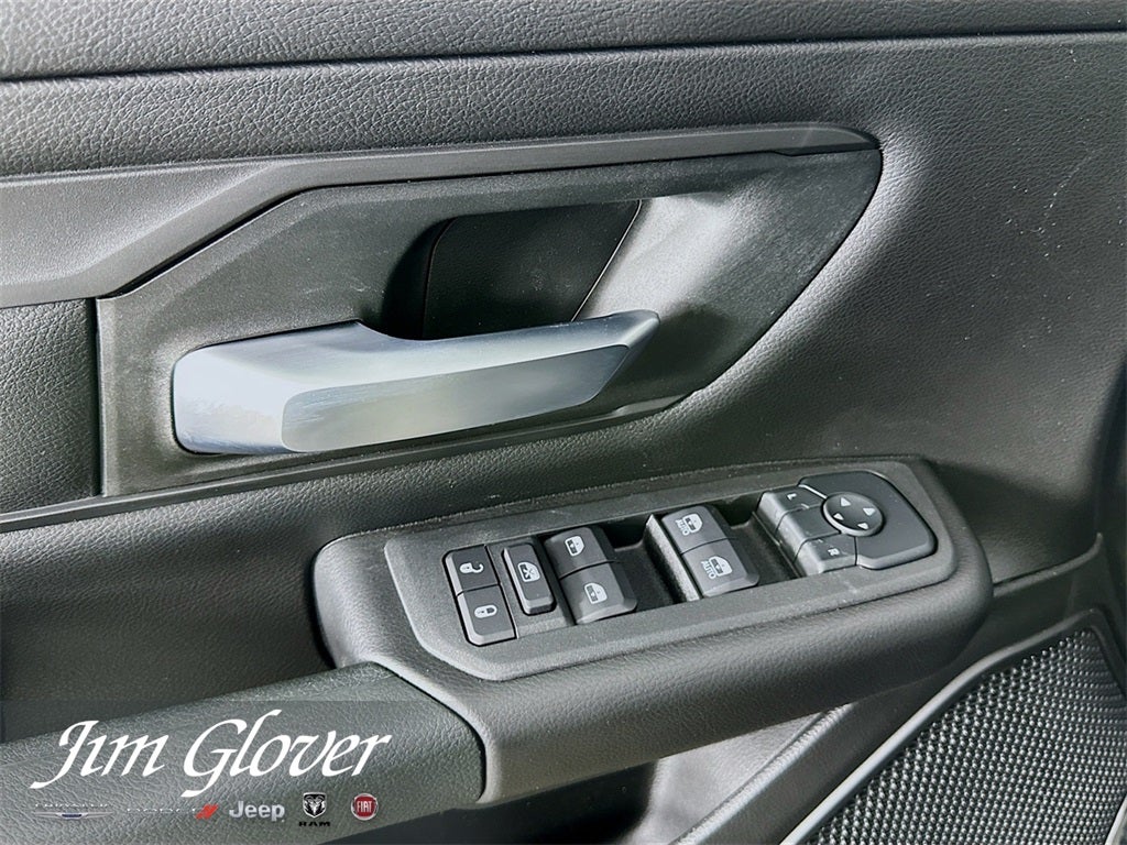 2026 RAM 1500 RAM 1500 WARLOCK CREW CAB 4X4 5'7' BOX