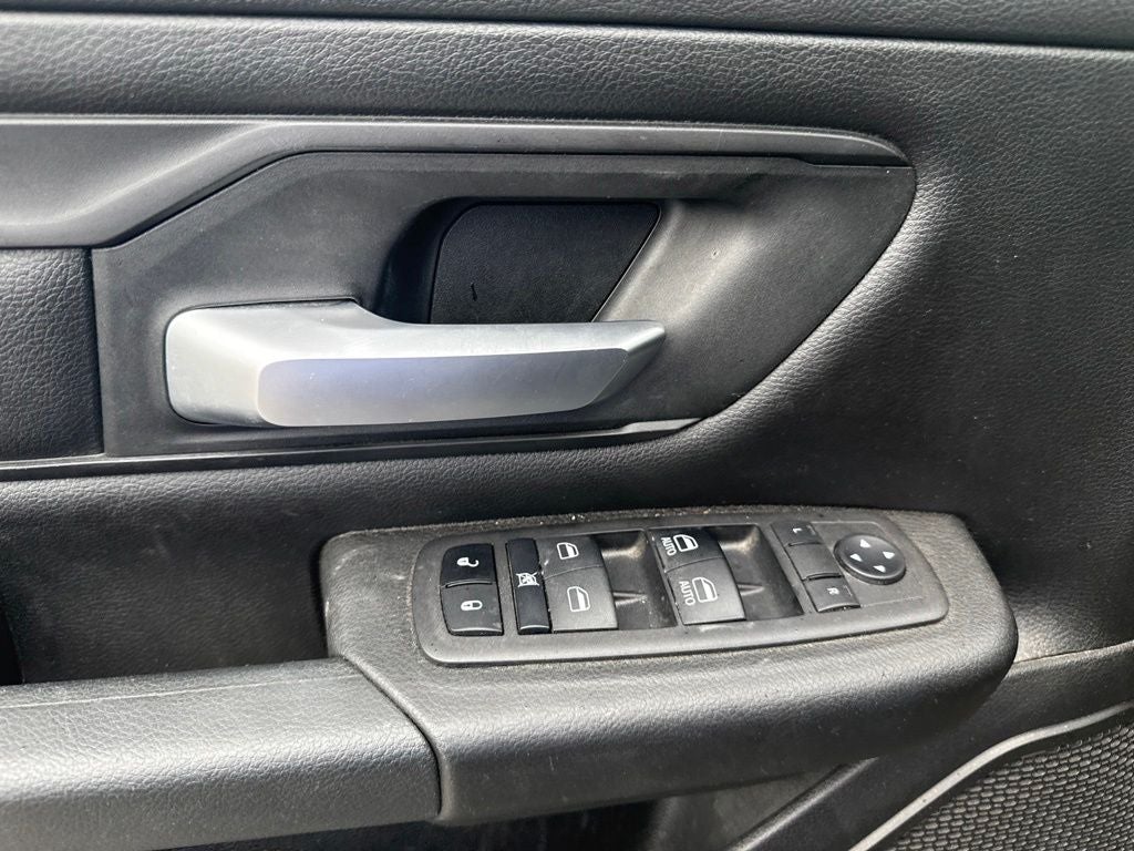 2024 RAM 1500 Tradesman Crew Cab 4x4 5'7' Box