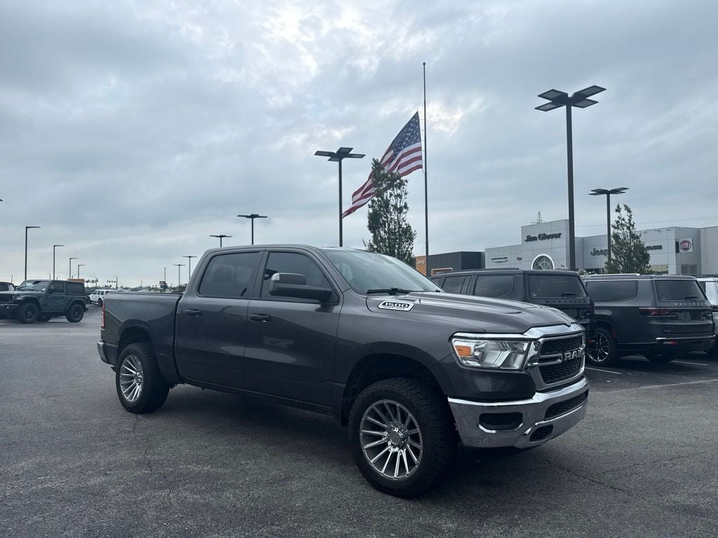 2024 RAM 1500 Tradesman Crew Cab 4x4 5'7' Box