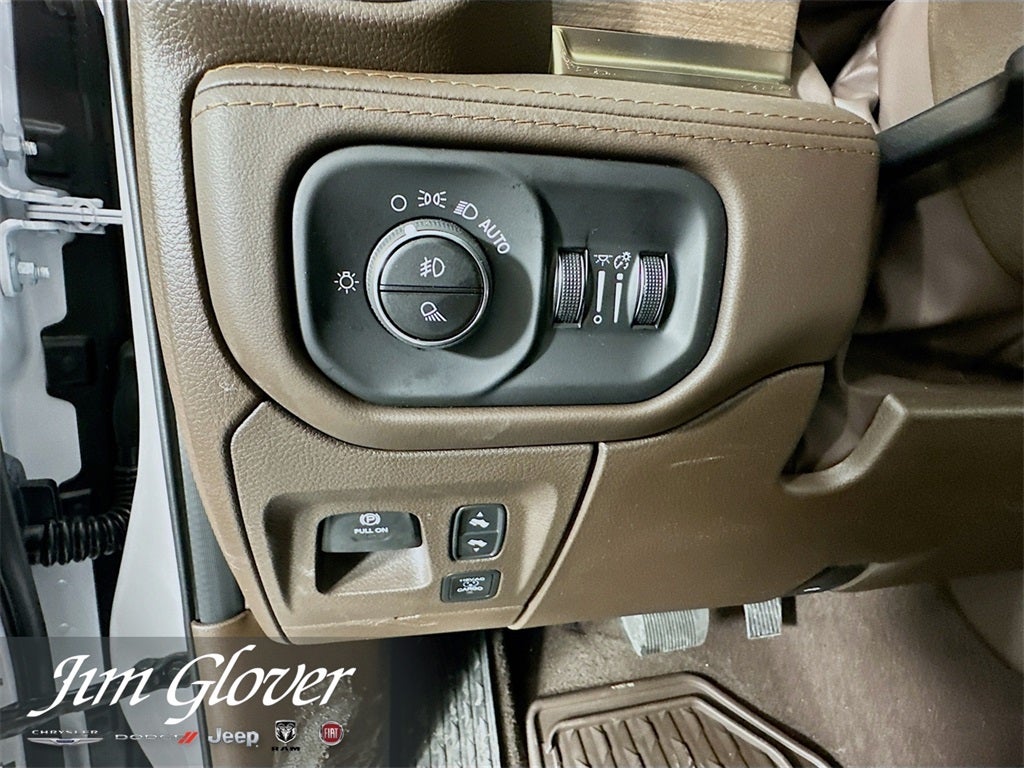 2026 RAM 1500 RAM 1500 LIMITED LONGHORN CREW CAB 4X4 5'7' BOX