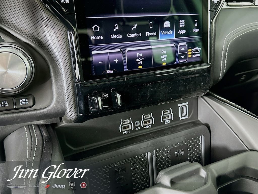 2026 RAM 1500 RAM 1500 LIMITED CREW CAB 4X4 5'7' BOX