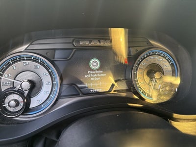 2022 RAM 1500 Limited Crew Cab 4x4 5'7' Box