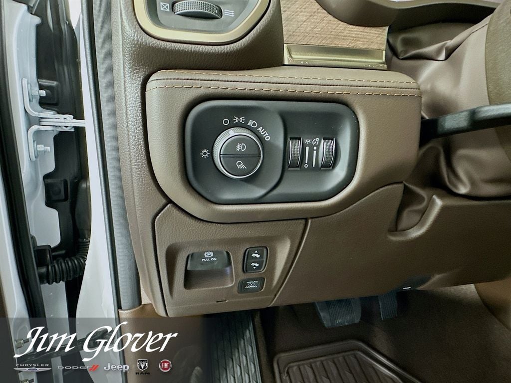 2026 RAM 1500 RAM 1500 LIMITED LONGHORN CREW CAB 4X4 5'7' BOX