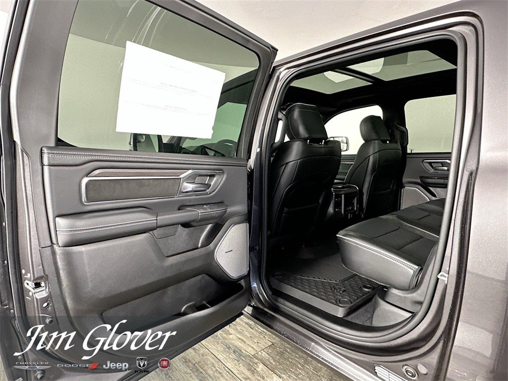 2026 RAM 1500 RAM 1500 LARAMIE CREW CAB 4X4 5'7' BOX