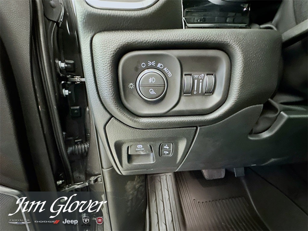 2026 RAM 1500 RAM 1500 LARAMIE CREW CAB 4X4 5'7' BOX