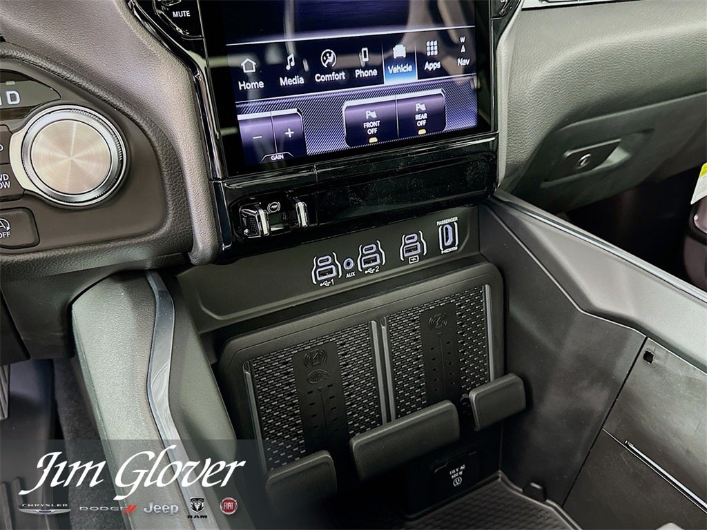 2026 RAM 1500 RAM 1500 LARAMIE CREW CAB 4X4 5'7' BOX