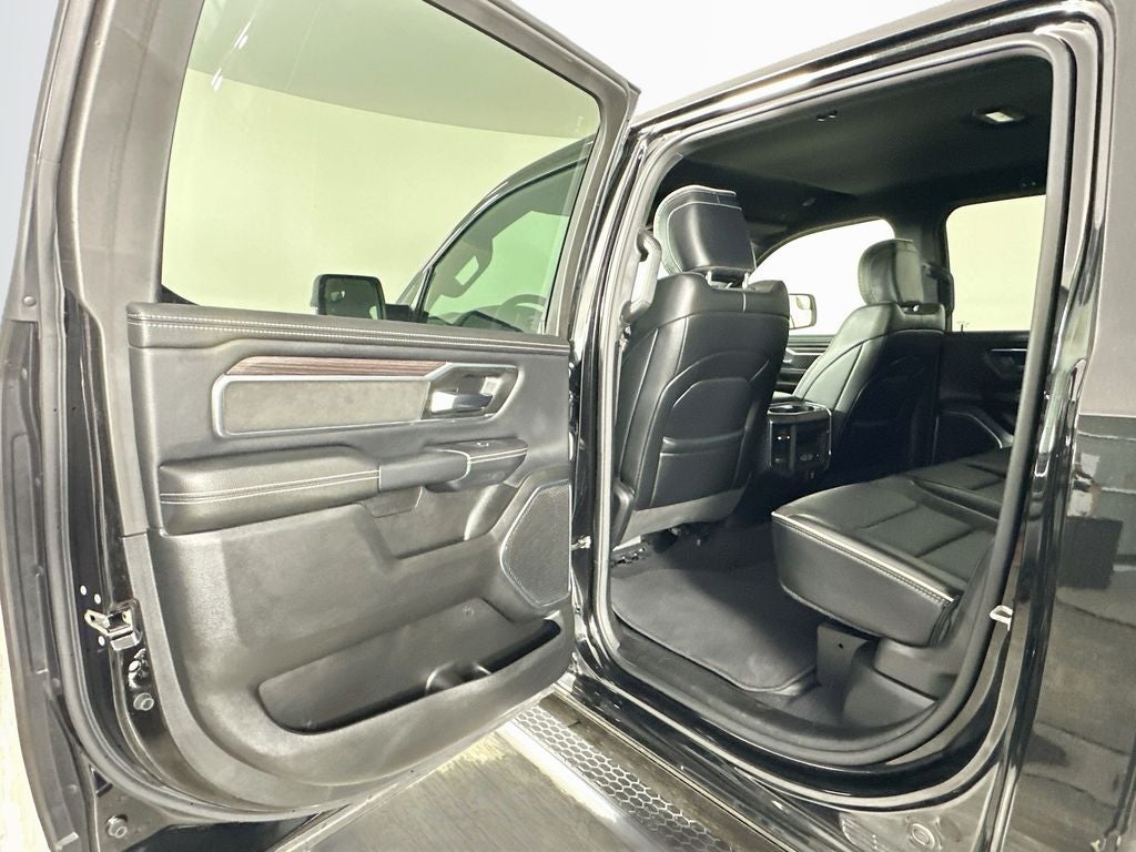 2025 RAM 1500 Laramie Crew Cab 4x4 5'7' Box