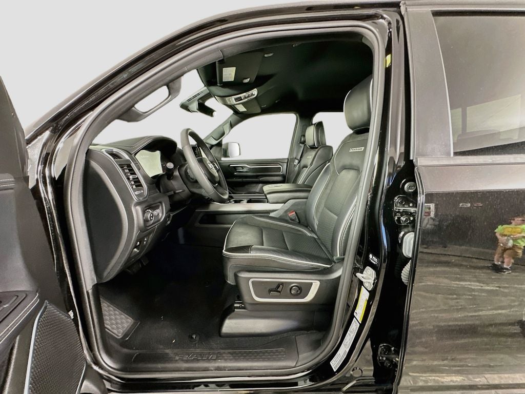 2025 RAM 1500 Laramie Crew Cab 4x4 5'7' Box