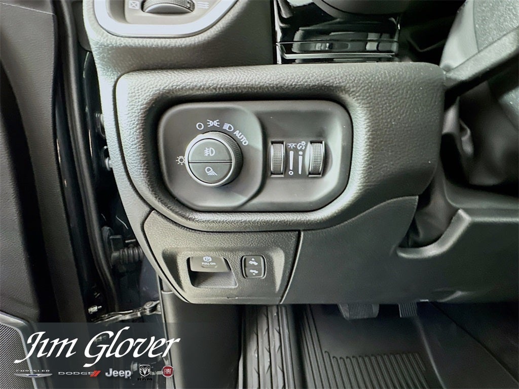 2026 RAM 1500 RAM 1500 LARAMIE CREW CAB 4X4 5'7' BOX