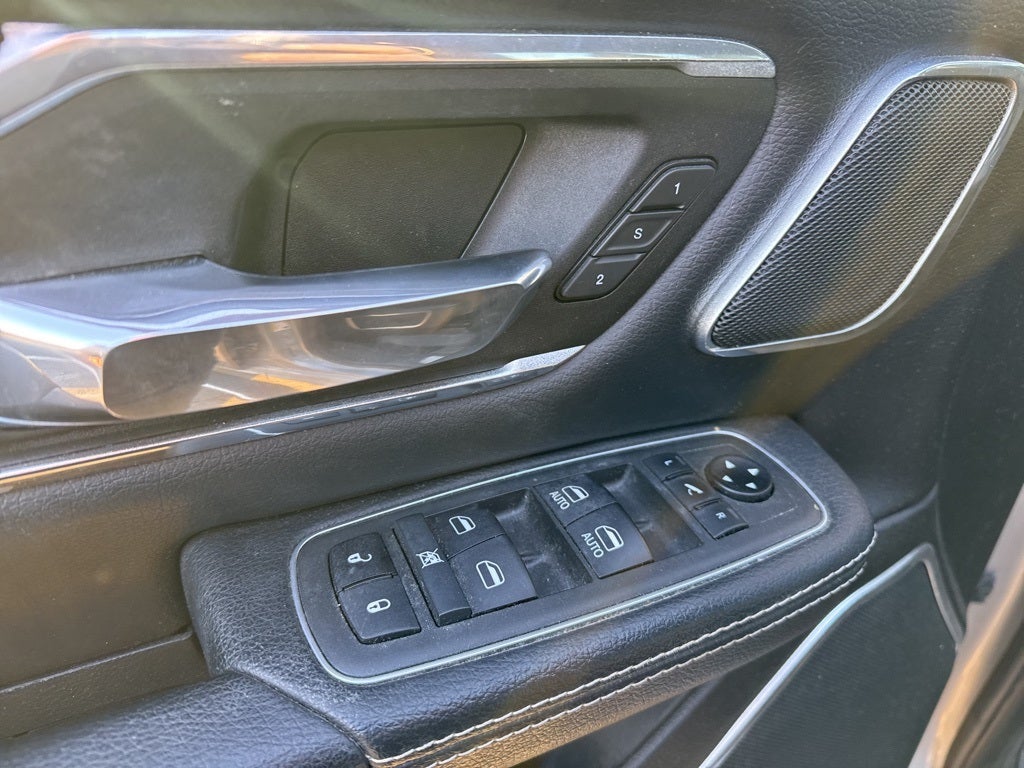 2021 RAM 1500 Laramie Crew Cab 4x4 5'7' Box