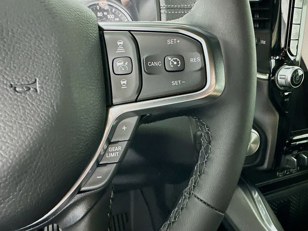 2026 RAM 1500 RAM 1500 LARAMIE CREW CAB 4X4 5'7' BOX