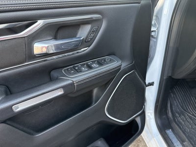 2022 RAM 1500 Laramie Crew Cab 4x4 5'7' Box
