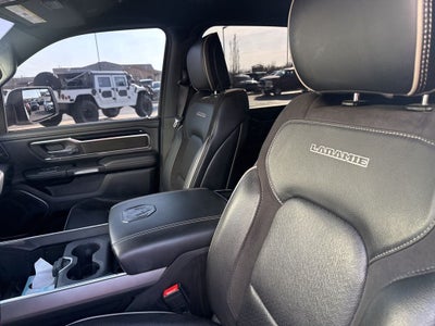 2022 RAM 1500 Laramie Crew Cab 4x4 5'7' Box