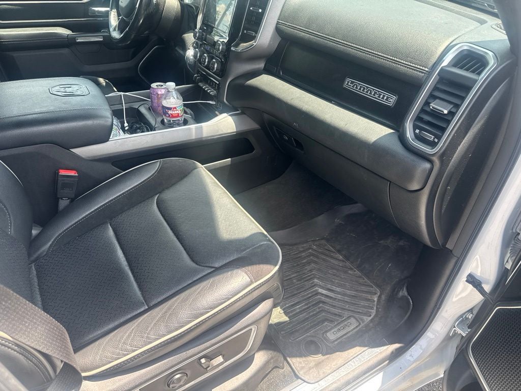 2021 RAM 1500 Laramie Crew Cab 4x4 5'7' Box