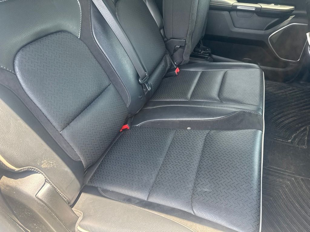 2021 RAM 1500 Laramie Crew Cab 4x4 5'7' Box