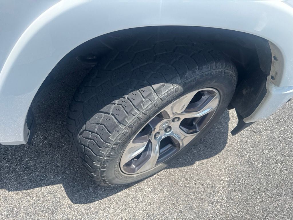 2021 RAM 1500 Laramie Crew Cab 4x4 5'7' Box