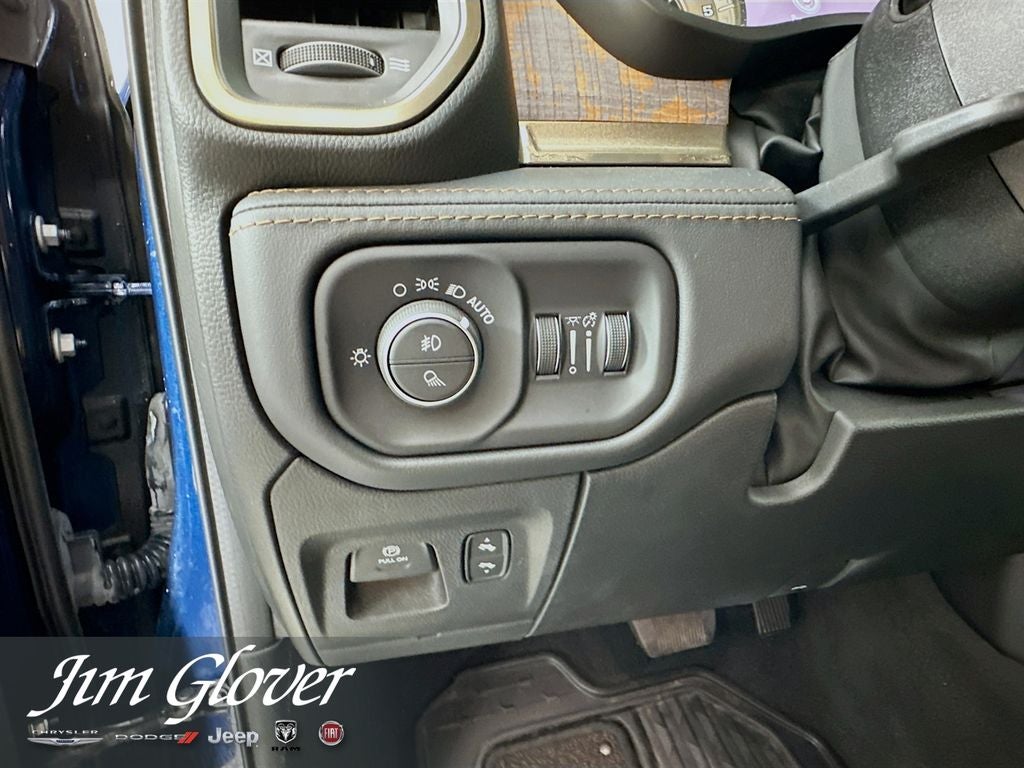2022 RAM 1500 Limited Longhorn Crew Cab 4x4 5'7' Box