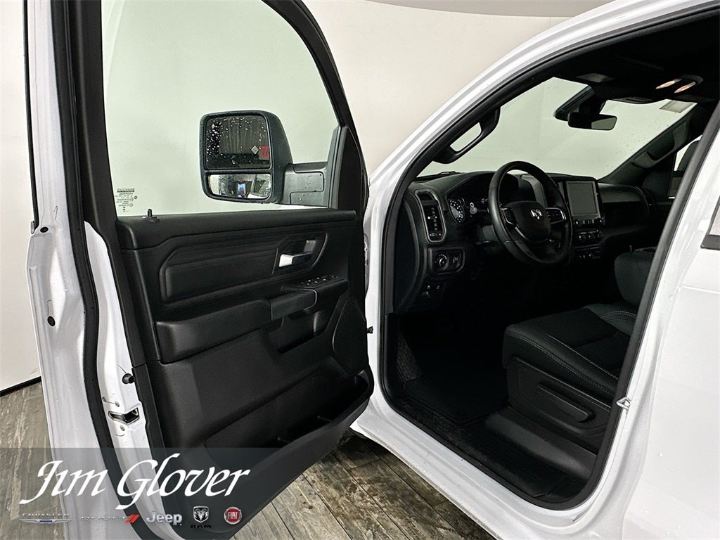 2025 RAM 1500 RAM 1500 TRADESMAN CREW CAB 4X4 6'4' BOX