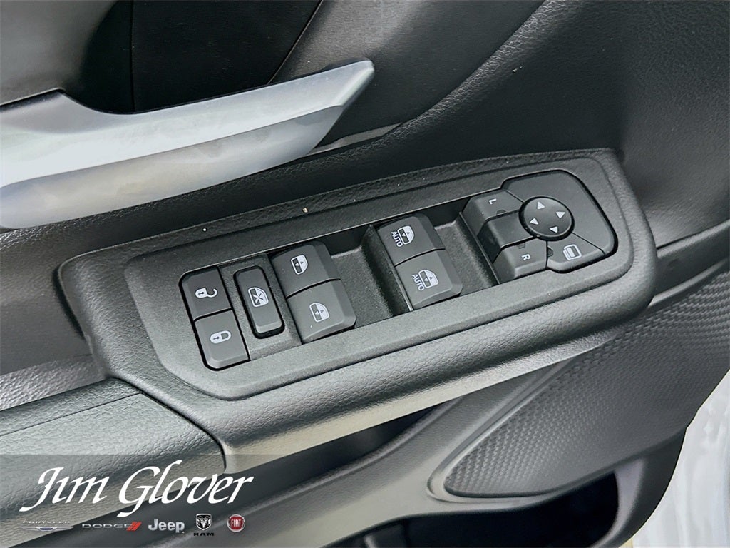 2025 RAM 1500 RAM 1500 TRADESMAN CREW CAB 4X4 6'4' BOX