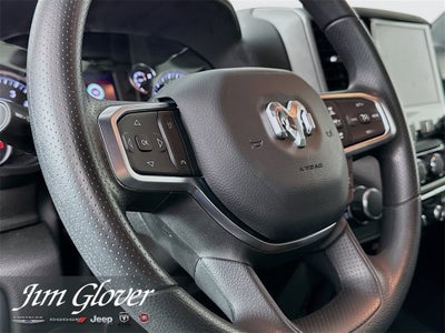 2025 RAM 1500 RAM 1500 TRADESMAN CREW CAB 4X4 6'4' BOX