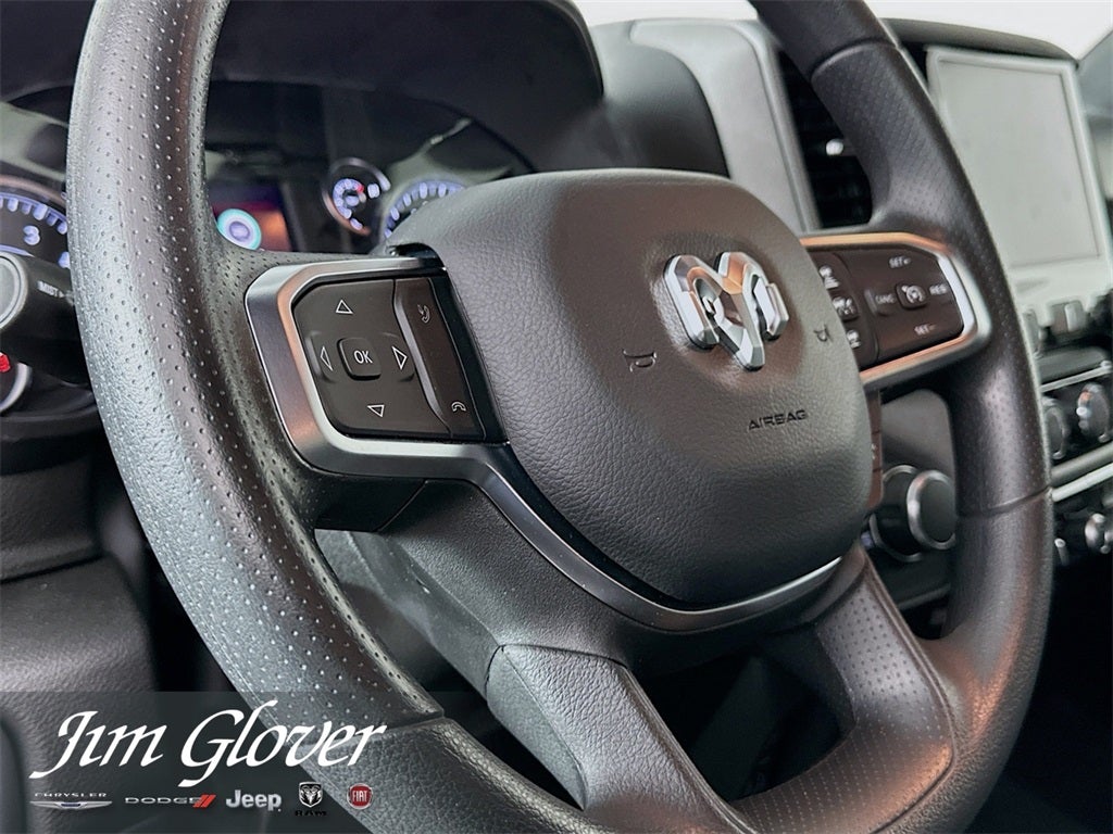 2025 RAM 1500 RAM 1500 TRADESMAN CREW CAB 4X4 6'4' BOX