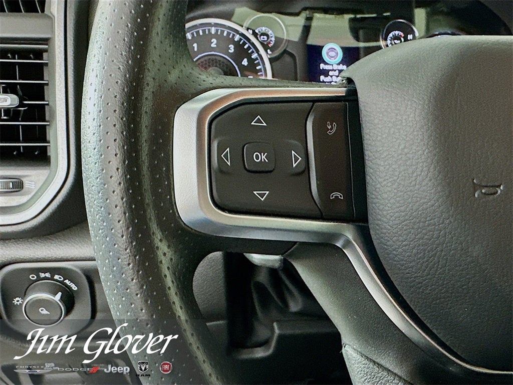 2025 RAM 1500 RAM 1500 TRADESMAN CREW CAB 4X4 6'4' BOX